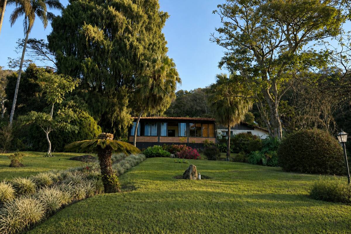 Sítio do Sossego — piscina, quadra e sauna na serra